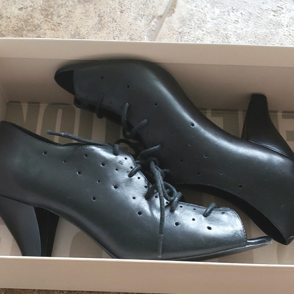 BCBGeneration shoes - Picture 3 of 8